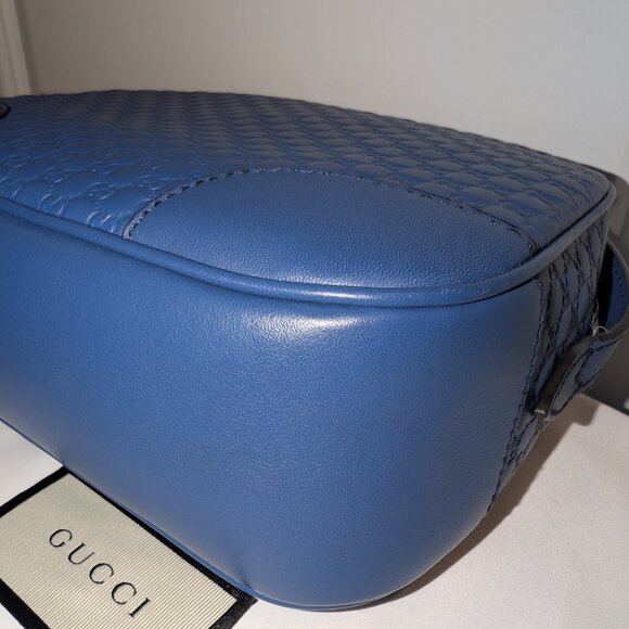 GUCCI Microguccissima Bree Crossbody Camera Bag - Picture 3 of 11